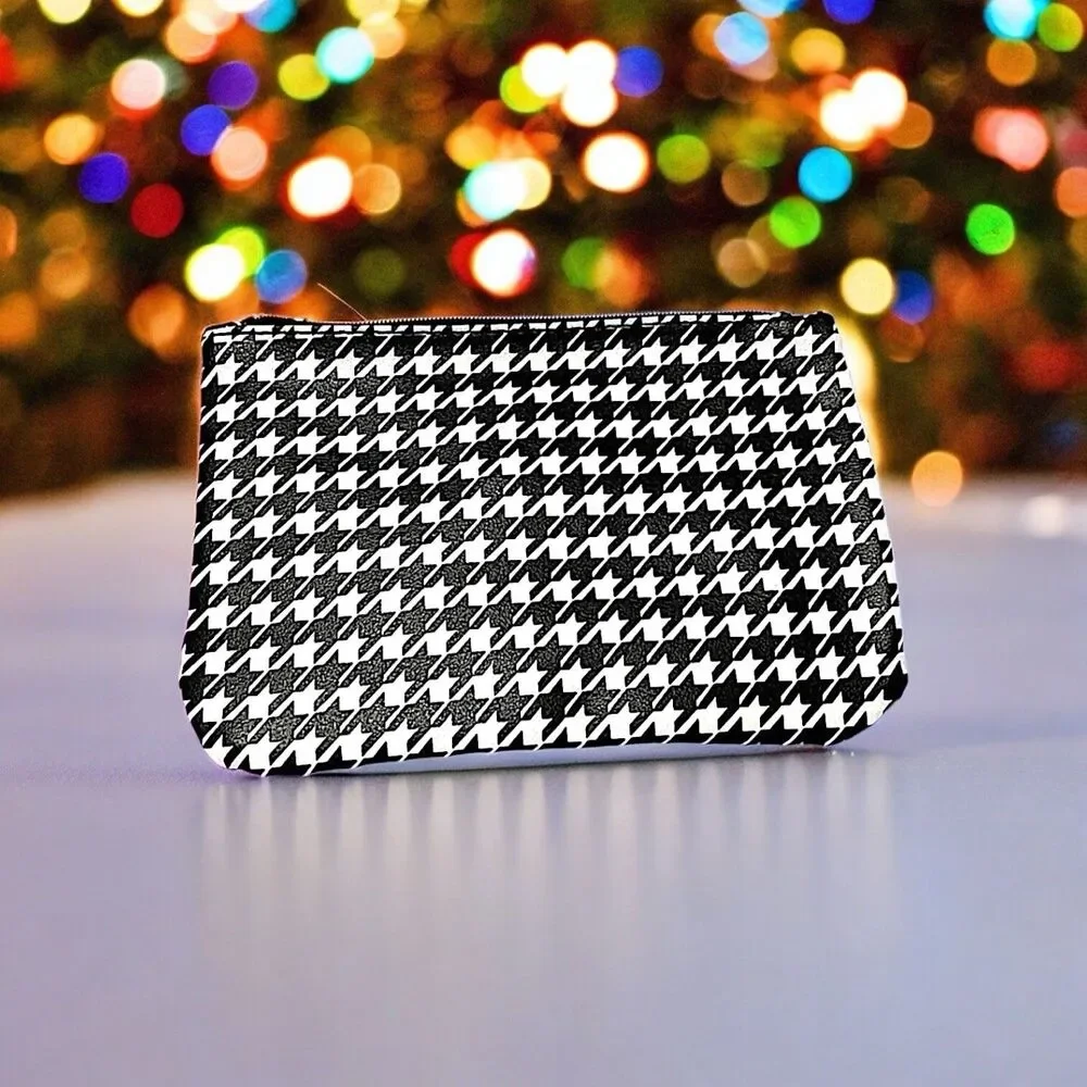IPSY So Royal Luxe Vibes Limited Edition Bag NWOT November 2021 Bag Only 5”x7”